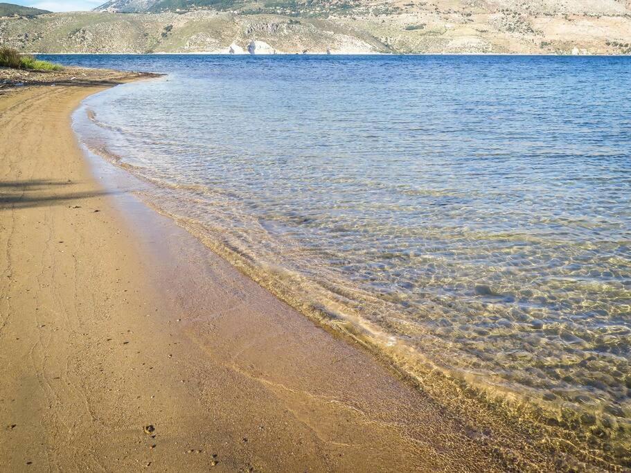 Villa Rania: Ευάερη Βίλα Με Θέα Τη Θάλασσα Ликсури Екстериор снимка