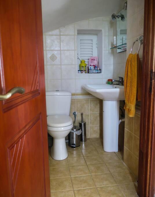 Villa Rania: Ευάερη Βίλα Με Θέα Τη Θάλασσα Ликсури Екстериор снимка