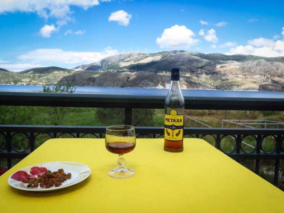 Villa Rania: Ευάερη Βίλα Με Θέα Τη Θάλασσα Ликсури Екстериор снимка
