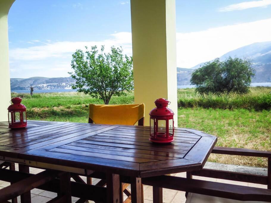 Villa Rania: Ευάερη Βίλα Με Θέα Τη Θάλασσα Ликсури Екстериор снимка