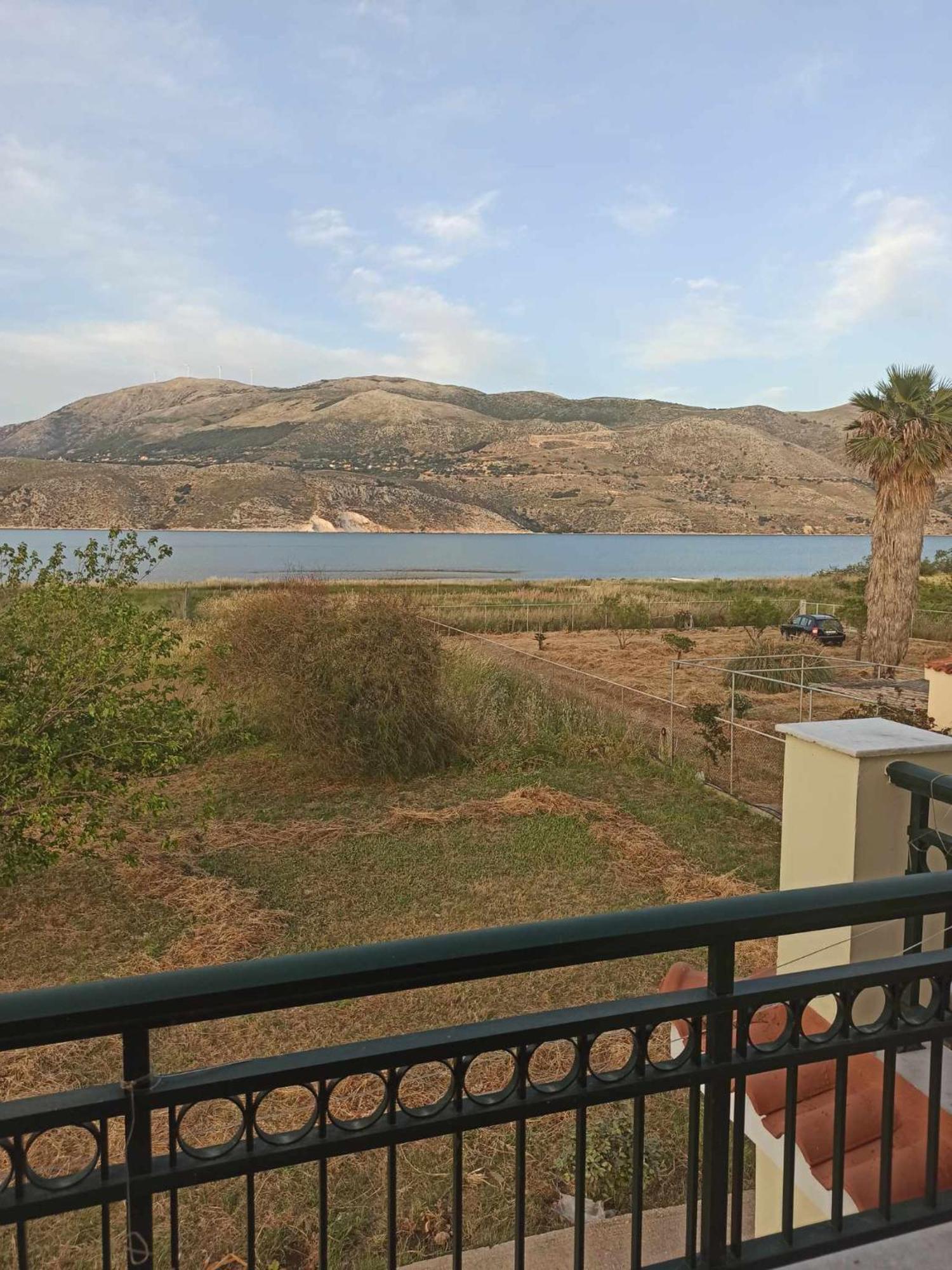 Villa Rania: Ευάερη Βίλα Με Θέα Τη Θάλασσα Ликсури Екстериор снимка