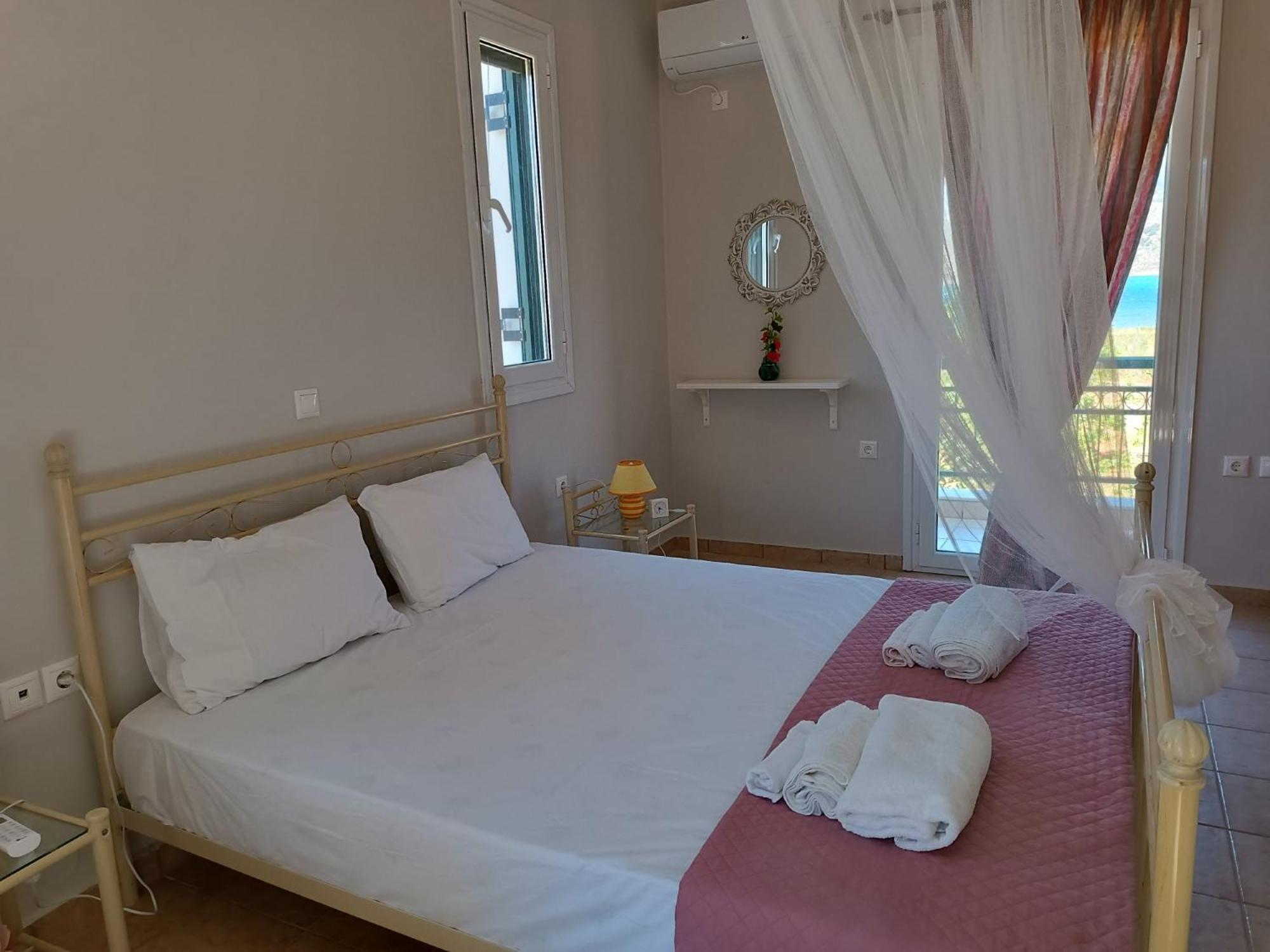 Villa Rania: Ευάερη Βίλα Με Θέα Τη Θάλασσα Ликсури Екстериор снимка